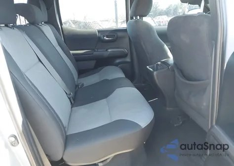 2020 Toyota Tacoma Double Cab/Sr5/Trd Sport/Trd Off Road z USA, uszkodzony, nr VIN 3TMAZ5CN8LM132844